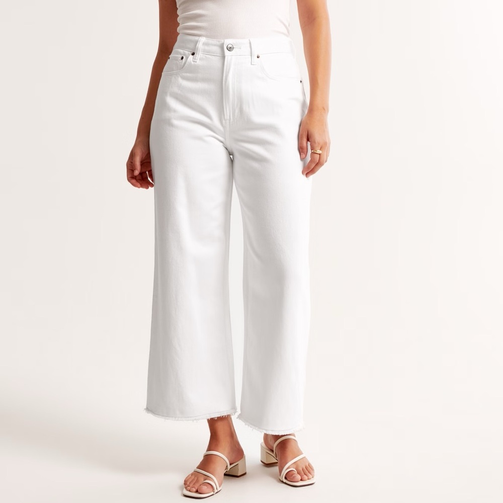 Abercrombie & Fitch White Ankle Jeans